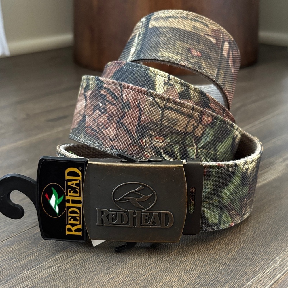 RedHead Infinity Adjustable Camoflauge Web Belt,brass tone logo buckle,Hunt camo